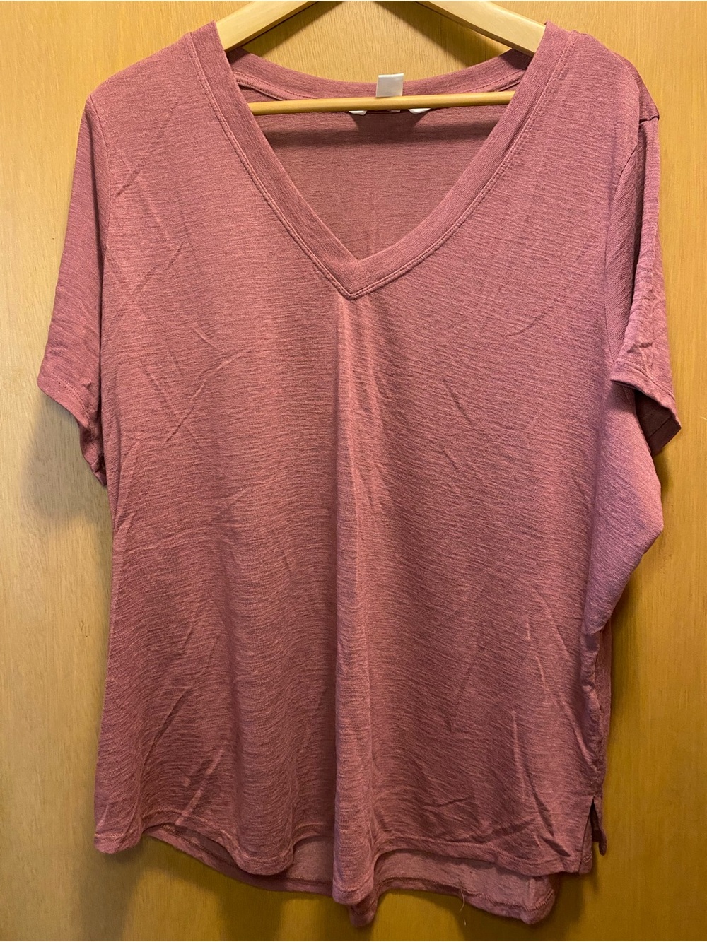 Athleta women’s plus size Breezy V neck short sleeve T shirt size 3X